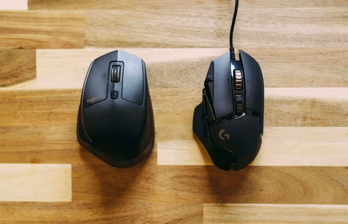 Membersihkan mouse dengan mudah