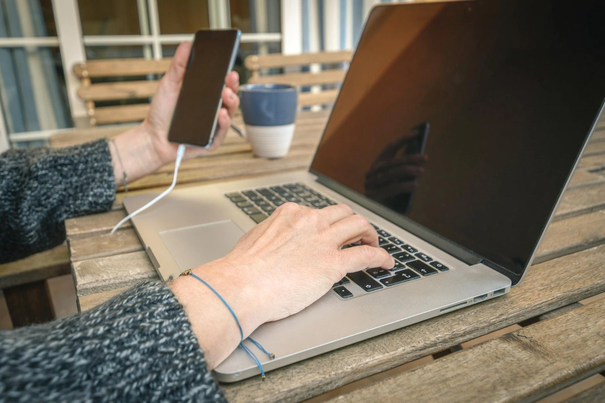 cara memindahkan foto dari hp ke laptop